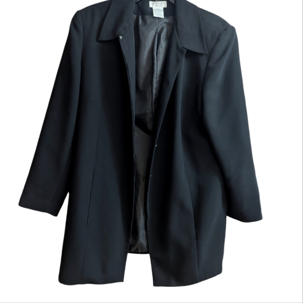 Women's blazer. Black. Size 20W. Gently worn